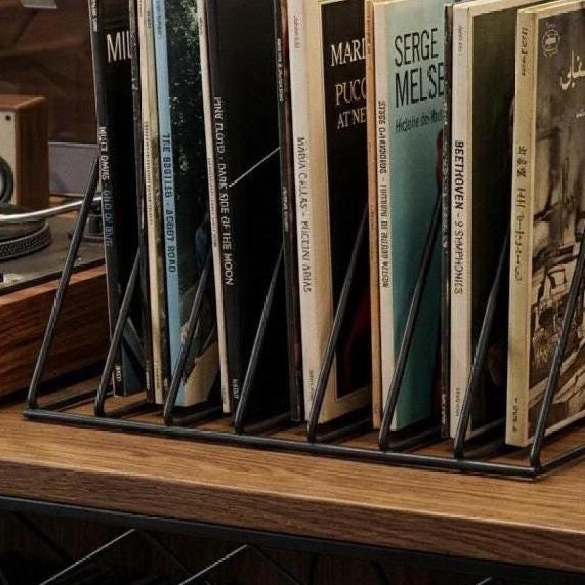 Vinyl Rack Metal Triangle, Compact Desktop LP Holder Stand